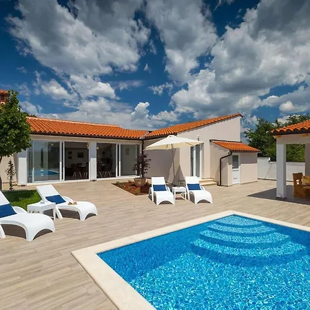Milemanda Comfortable Villa Medulin