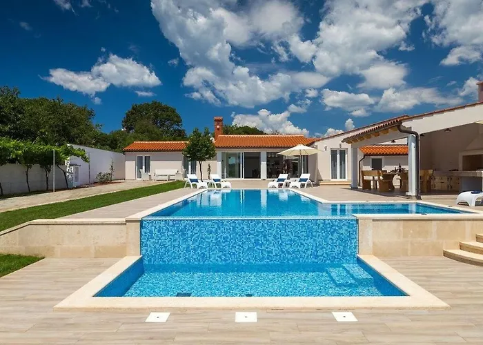 Milemanda Comfortable Villa *